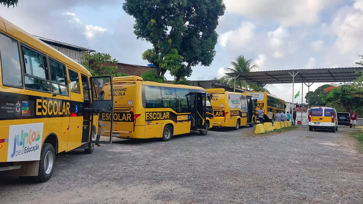 Imagem ilustrativa da imagem Detran -PE inicia inspeção obrigatória de transporte escolar