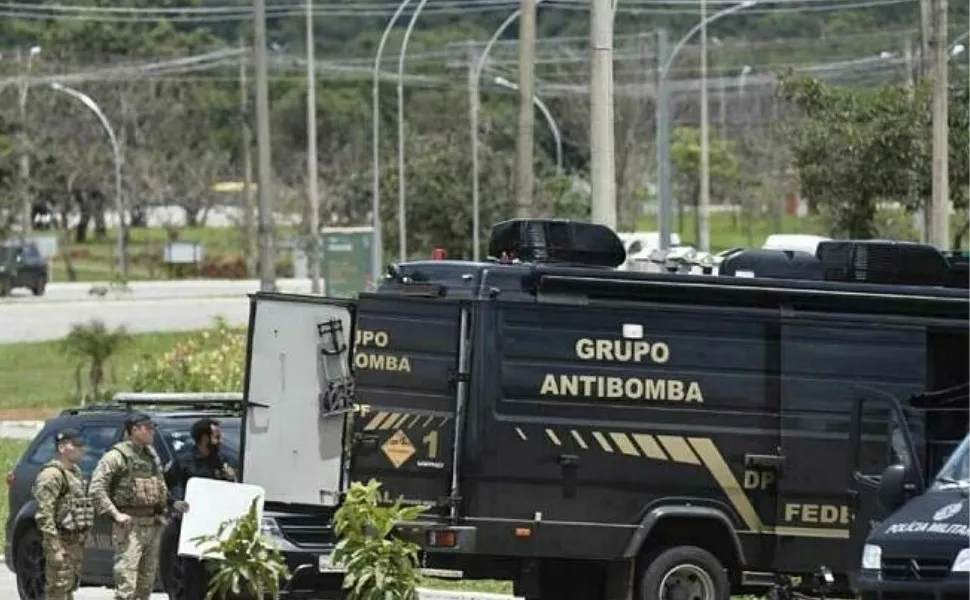 Imagem ilustrativa da imagem Esquadrão Antibombas é acionado para detonar granada na região de São Benedito