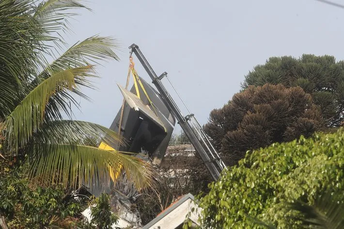 Imagem ilustrativa da imagem Explosão de avião em Ubatuba: relembre acidentes aéreos recentes no Brasil e no mundo