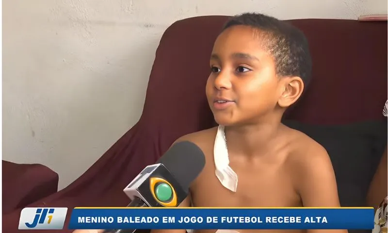 Imagem ilustrativa da imagem Garoto Ezequiel, atingido por tiro em Vitória de Santo Antão, recebe alta médica