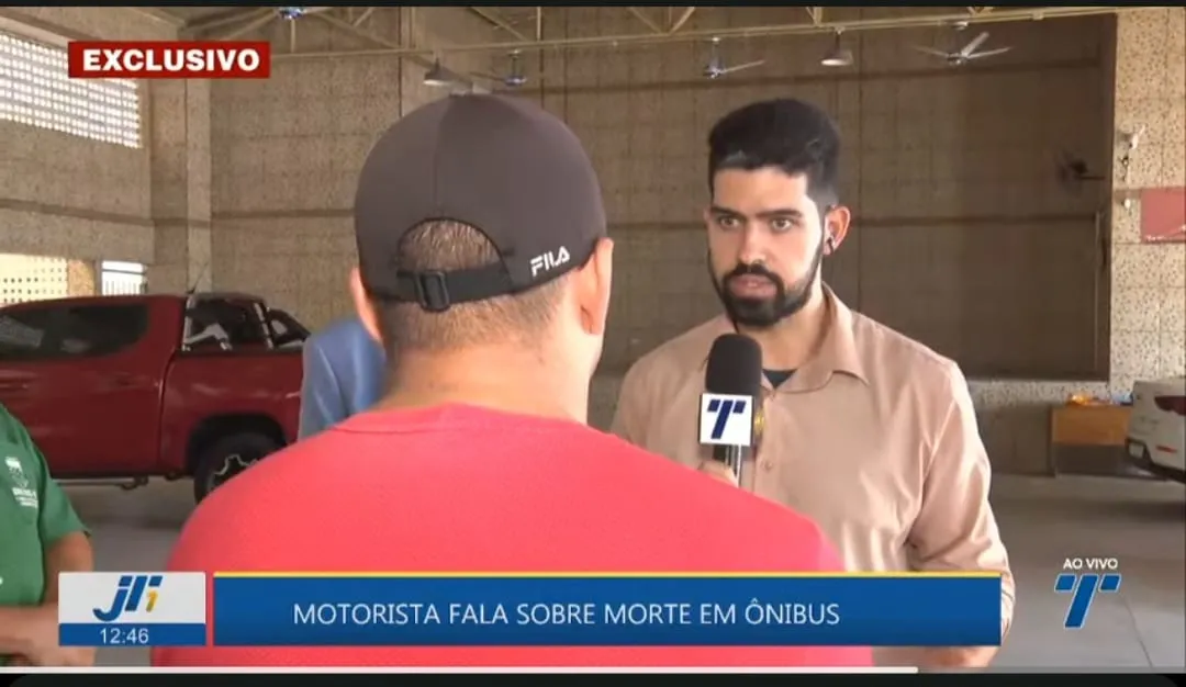 Imagem ilustrativa da imagem Motorista que dirigia ônibus onde rapaz morreu ao se pendurar falou à TV Tribuna