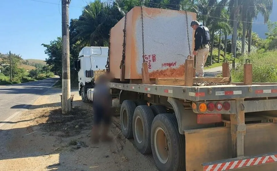 Imagem ilustrativa da imagem Caminhões circulam fora dos horários permitidos