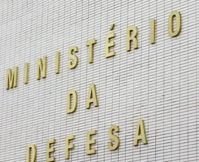 Imagem ilustrativa da imagem Mulheres poderão se alistar nas Forças Armadas a partir de janeiro