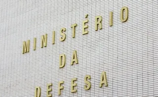 Imagem ilustrativa da imagem Mulheres poderão se alistar nas Forças Armadas a partir de janeiro