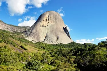 Imagem ilustrativa da imagem 5 destinos para visitar no Espírito Santo em 2025