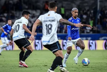 Imagem ilustrativa da imagem De ressaca, Cruzeiro empata com o Grêmio pelo Brasileiro