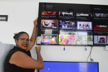 Imagem ilustrativa da imagem Dois cupons para concorrer a Smart TV no jornal A Tribuna desta terça-feira