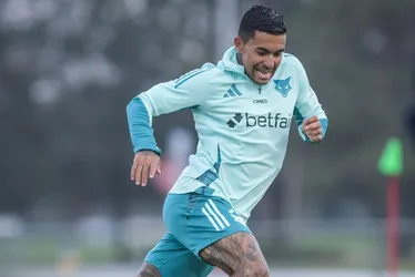 Imagem ilustrativa da imagem Cruzeiro libera Dudu dos treinos e deve definir futuro do jogador nos próximos dias