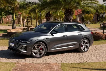 Imagem ilustrativa da imagem Elétrico, com 408 cavalos e 2 motores: conheça o novo Audi Q8 e-tron