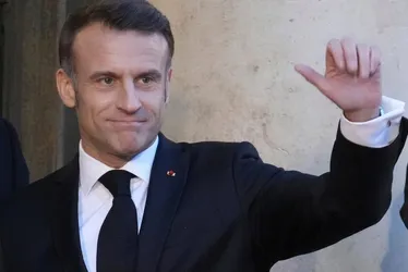 Imagem ilustrativa da imagem 'Estado bárbaro da Síria caiu afinal', diz Macron