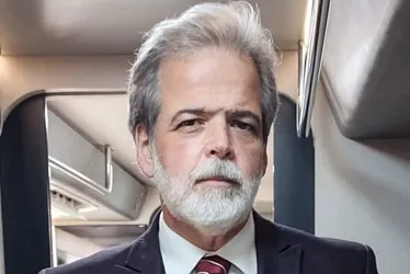 Imagem ilustrativa da imagem Ex-ator da Globo pede ajuda financeira em meio a problemas de saúde