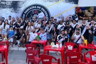 Imagem ilustrativa da imagem Festa vascaína com ídolos Carlos Germano e Mauro Galvão na Serra