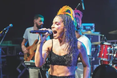 Imagem ilustrativa da imagem Festas antecipam o clima  do Carnaval. Confira a programação!