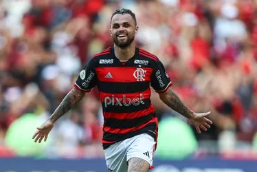 Imagem ilustrativa da imagem Flamengo quebra invencibilidade do Internacional no Brasileirão em jogo no Maracanã