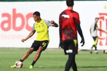 Imagem ilustrativa da imagem Flamengo vence Maricá em jogo-treino na preparação para o Carioca