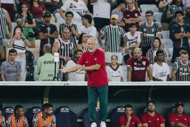 Imagem ilustrativa da imagem Fluminense renova com Mano Menezes e presidente projeta 2025 com SAF e Richarlison
