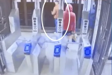 Imagem ilustrativa da imagem Homem é empurrado em trilhos do metrô e atingido por trem em Nova Iorque