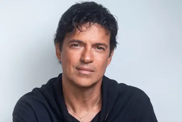 Imagem ilustrativa da imagem Jorge Vercillo faz show de graça neste domingo na Praia de Camburi