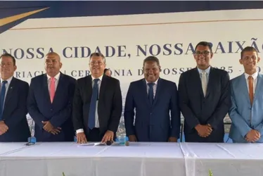 Imagem ilustrativa da imagem Lelo é reeleito para presidir a Câmara de Cariacica com 18 de 19 votos