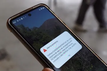 Imagem ilustrativa da imagem Moradores do ES passam a receber alertas de emergência pelo celular
