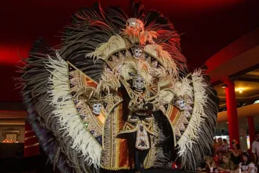 Imagem ilustrativa da imagem O brilho eterno: Bal Masqué celebra 75 anos de história e magia em Pernambuco
