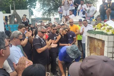 Imagem ilustrativa da imagem “PM está preso e deve ser expulso”, garante secretário de Defesa Social do estado