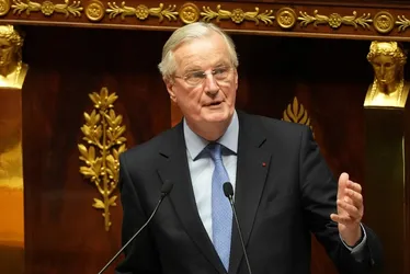 Imagem ilustrativa da imagem Parlamento francês aprova voto de desconfiança e primeiro-ministro é destituído