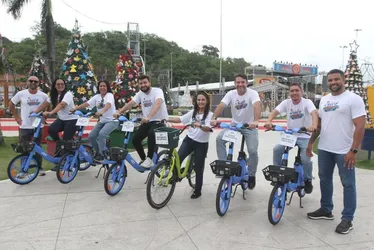 Imagem ilustrativa da imagem Pedal de Natal e concurso de bicicleta decorada mais bonita neste sábado