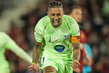 Imagem ilustrativa da imagem Raphinha marca duas vezes e Barcelona volta a vencer no Campeonato Espanhol