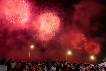 Imagem ilustrativa da imagem Reveillon de Vitória terá shows de Marcos e Belutti, Solange Almeida e Karametade