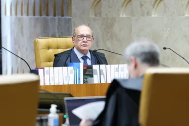 
          Imagem ilustrativa da imagem Entenda as regras para impeachment de ministros do STF e a decisão de Gilmar
          