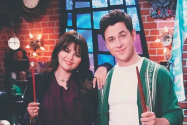 Imagem ilustrativa da imagem Selena Gomez volta às origens em nova série “Feiticeiros Além de Waverly Place”
