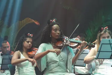 Imagem ilustrativa da imagem Seu programa: orquestra, balé e até “neve” em especial de Natal