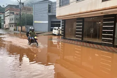 Imagem ilustrativa da imagem Cidade do ES registrou maior volume de chuva do Brasil, diz Inmet