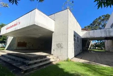 Imagem ilustrativa da imagem Universitários e professores pedem retomada de obras de novo teatro da Ufes