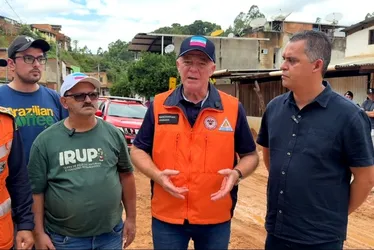 Imagem ilustrativa da imagem VÍDEO: Casagrande sobrevoa regiões afetadas pelas chuvas no interior