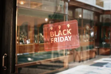 Imagem ilustrativa da imagem Veja dicas de como aproveitar as promoções da Black Friday sem comprometer o bolso