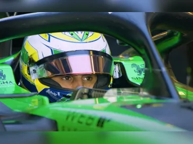 O piloto australiano Oscar Piastri, da McLaren, após treino livre para o Grande Prêmio de Miami de Fórmula 1