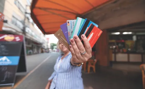 
          Imagem ilustrativa da imagem 1 milhão já pode refinanciar e parcelar dívida no cartão de crédito
          