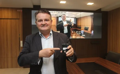 
          Imagem ilustrativa da imagem 200 policiais militares usarão câmeras corporais no ES a partir de janeiro
          