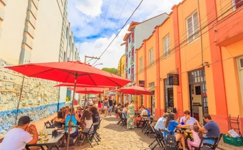 
          Imagem ilustrativa da imagem 5 destinos para visitar no Espírito Santo em 2025
          