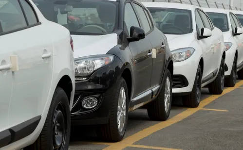 
          Imagem ilustrativa da imagem A cada um carro 0 km, cinco usados são vendidos no ES
          