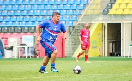 
          Imagem ilustrativa da imagem Aliados buscam mais espaço
          