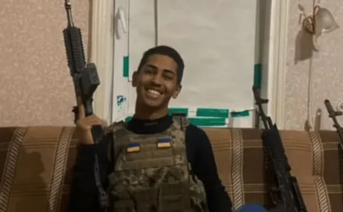 
          Imagem ilustrativa da imagem Brasileiro de 19 anos voluntário na guerra da Ucrânia morre em combate
          