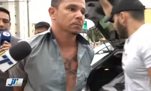 
          Imagem ilustrativa da imagem Brincadeira com arma de gel termina em tragédia e revela série de assassinatos
          