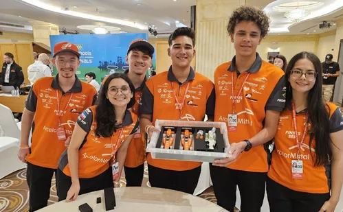 
          Imagem ilustrativa da imagem Capixabas entre os melhores da robótica internacional
          