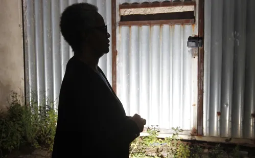 
          Imagem ilustrativa da imagem Casos de HIV crescem em pessoas com mais de 50 anos
          