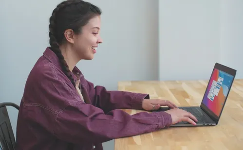 
          Imagem ilustrativa da imagem Censo do IBGE: Internet chega à casa de 90,4% dos capixabas
          