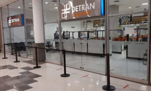 
          Imagem ilustrativa da imagem Cerca de 500 servidores do Detran não vão receber um terço constitucional de férias
          