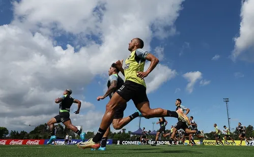 
          Imagem ilustrativa da imagem Com quase 80% de chance de título, Botafogo pode ser campeão nesta quarta
          